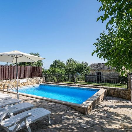 Villa Maria Oprtalj Экстерьер фото